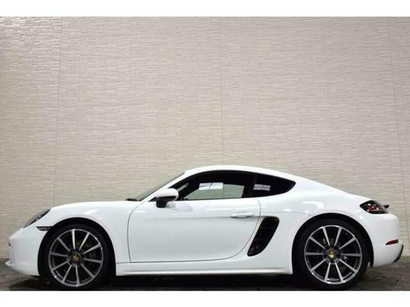 718 CAYMAN