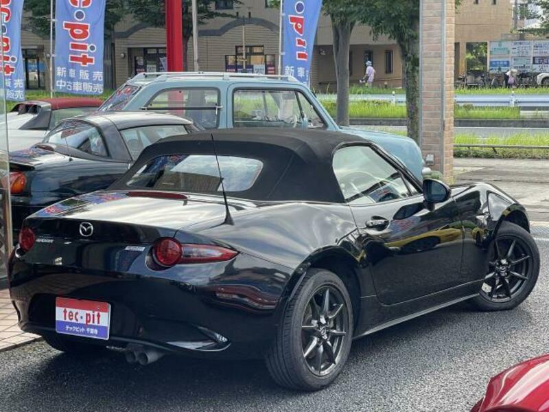 ROADSTER