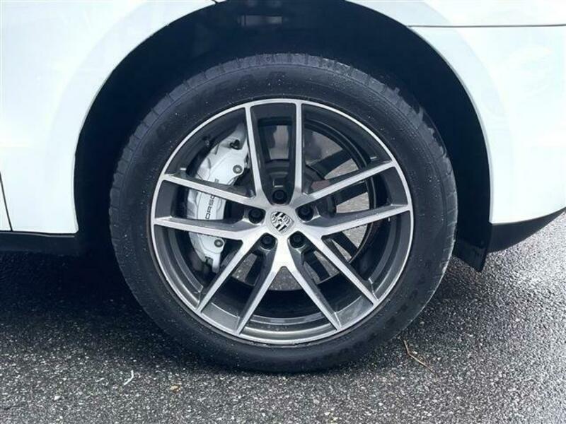 MACAN