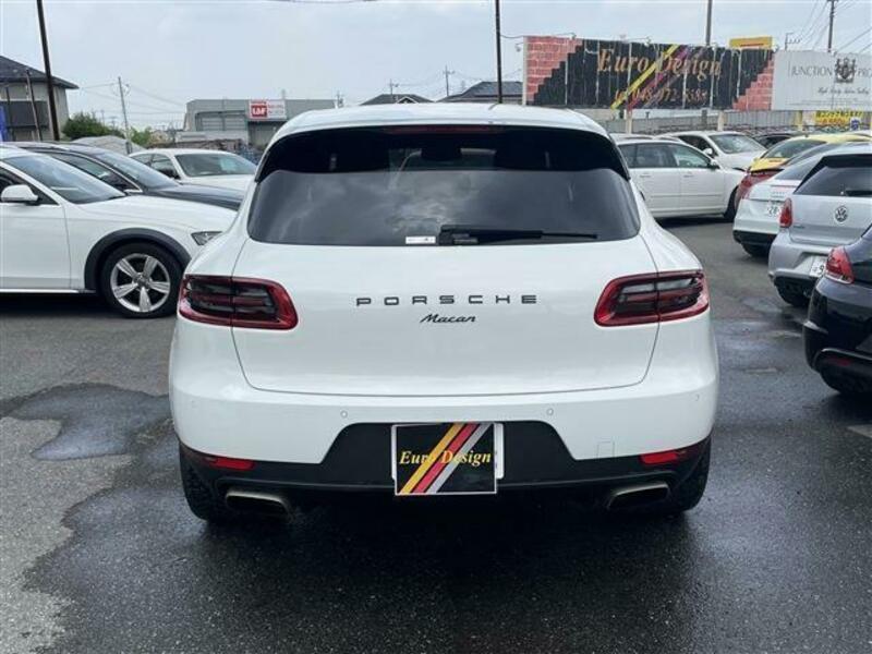 MACAN