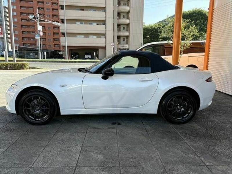 ROADSTER