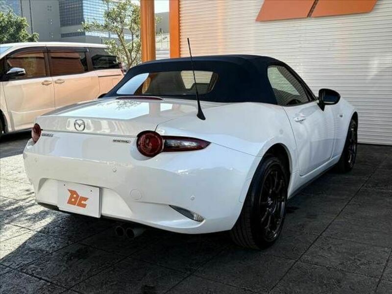ROADSTER