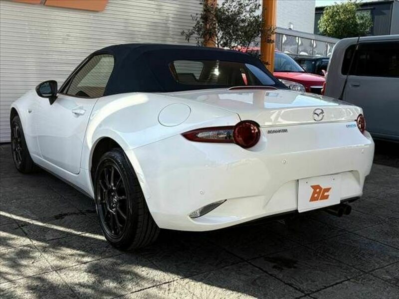 ROADSTER