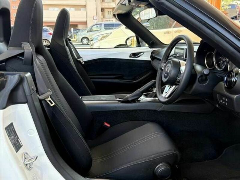 ROADSTER