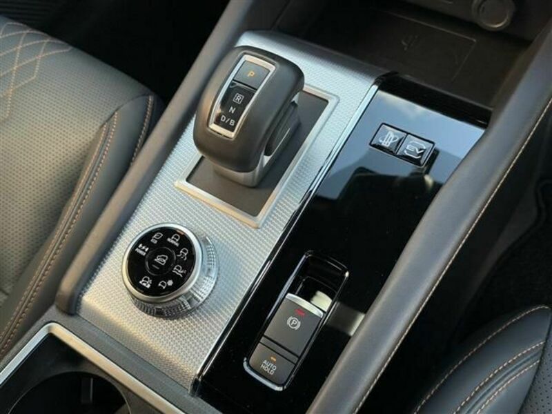 OUTLANDER PHEV
