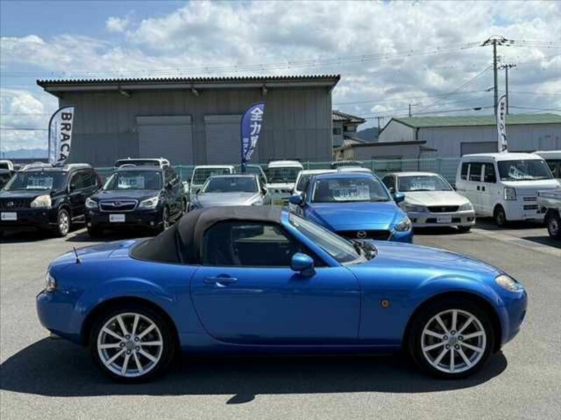ROADSTER
