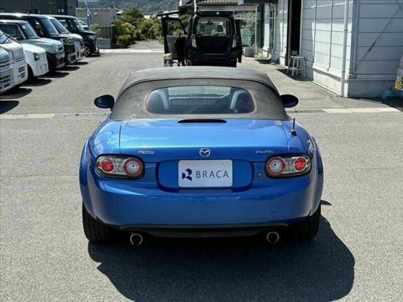 ROADSTER