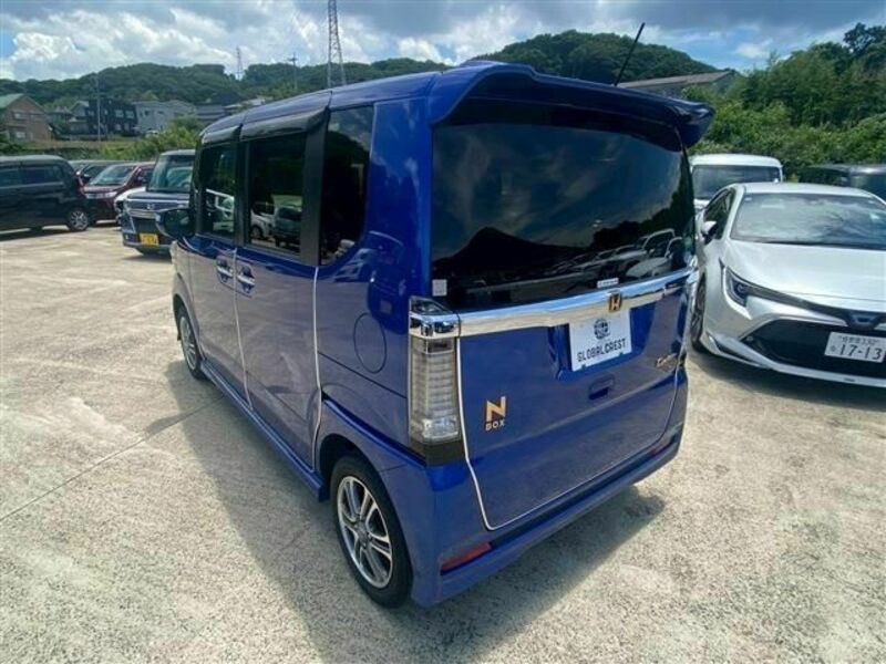 N BOX CUSTOM