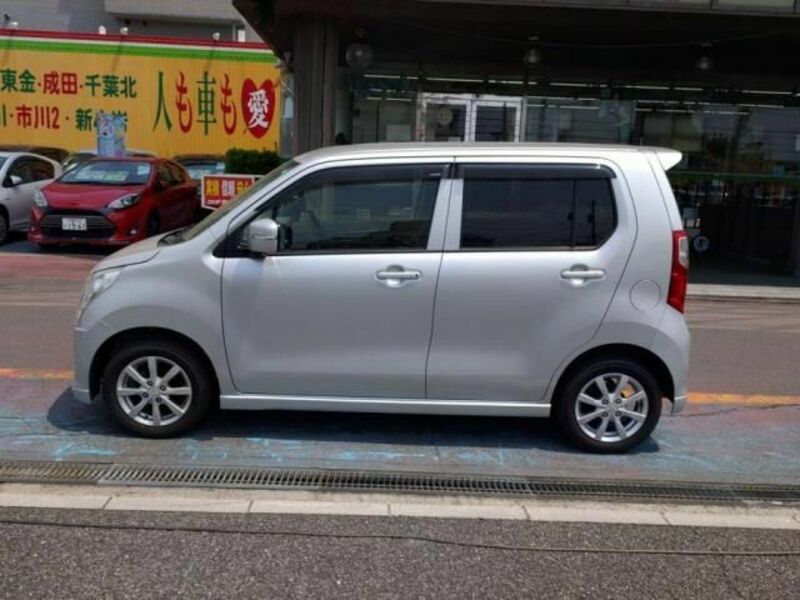 WAGON R