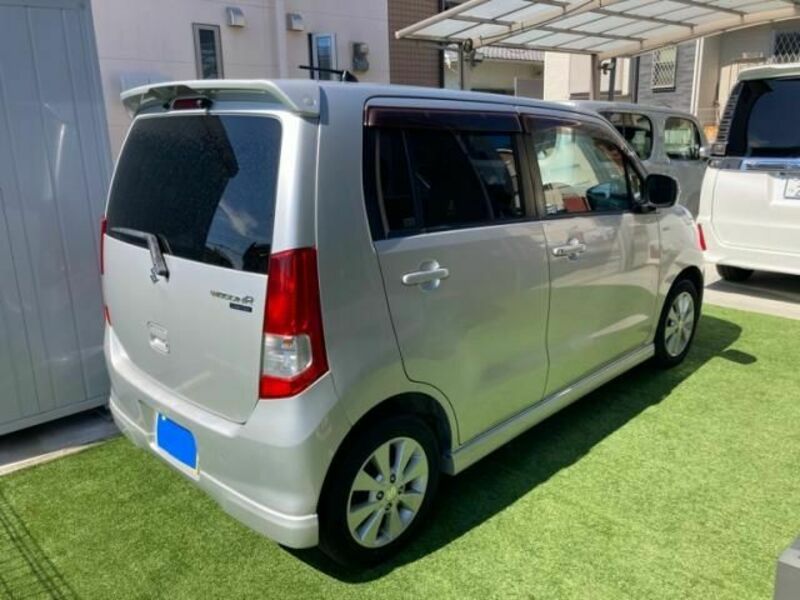 WAGON R