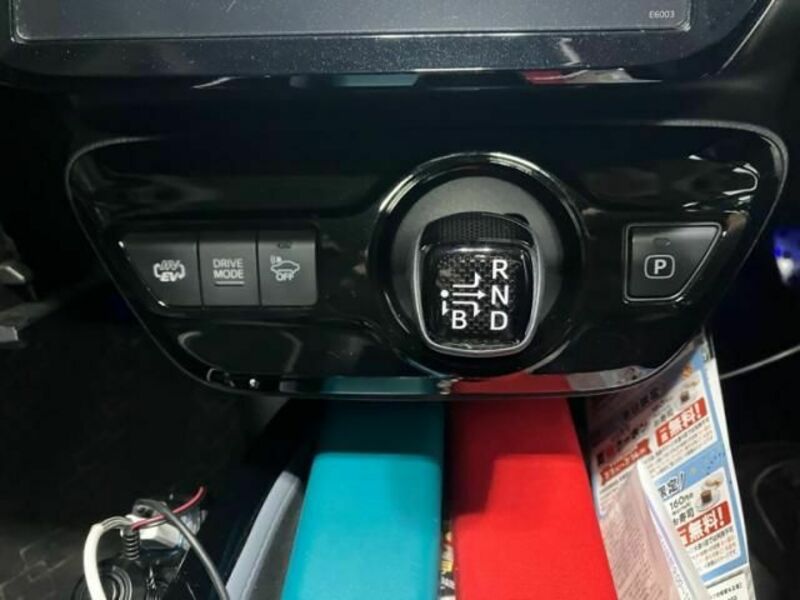 PRIUS PHV