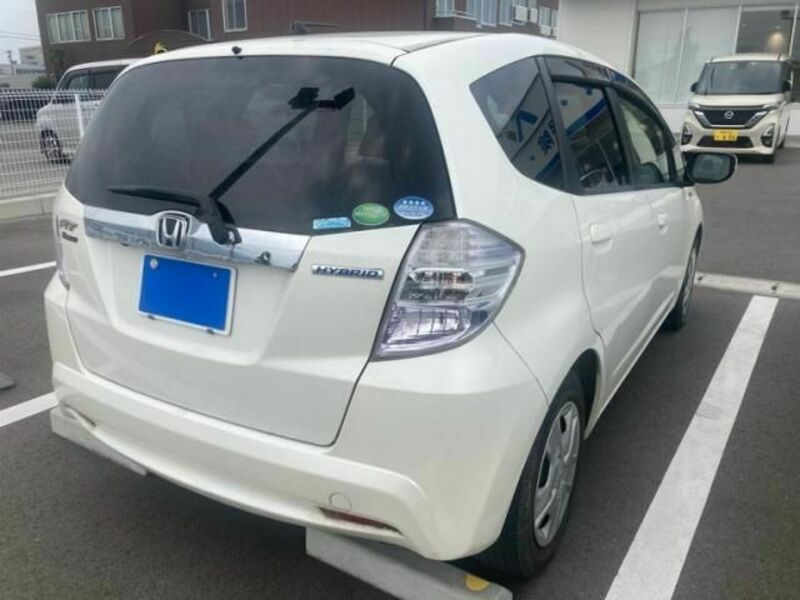 FIT HYBRID