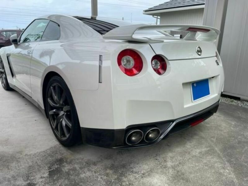 GT-R