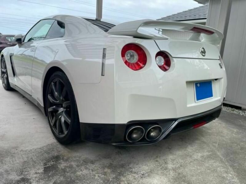 GT-R