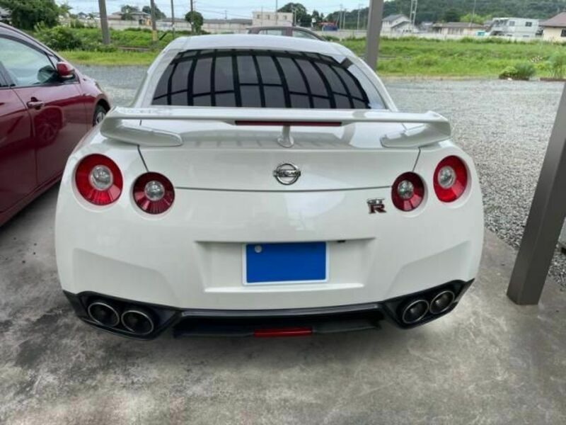 GT-R