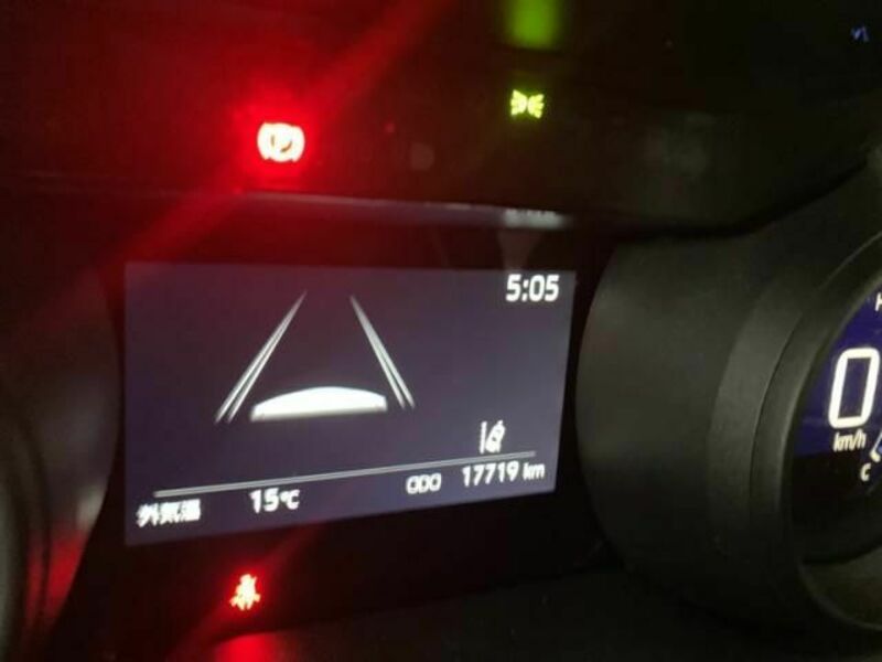 YARIS CROSS