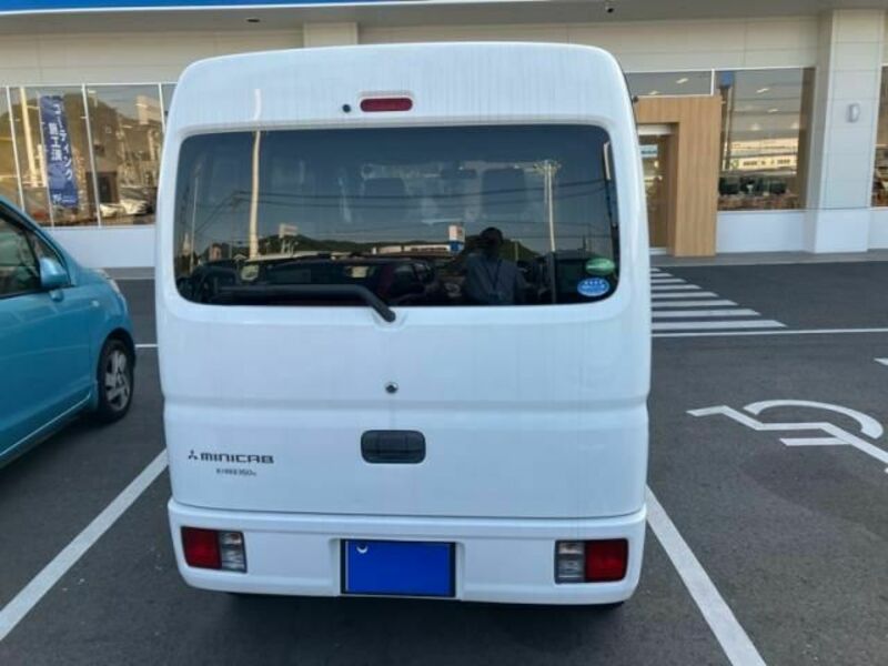 MINICAB VAN