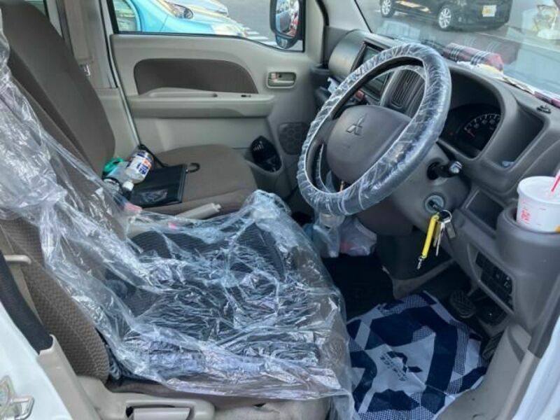 MINICAB VAN