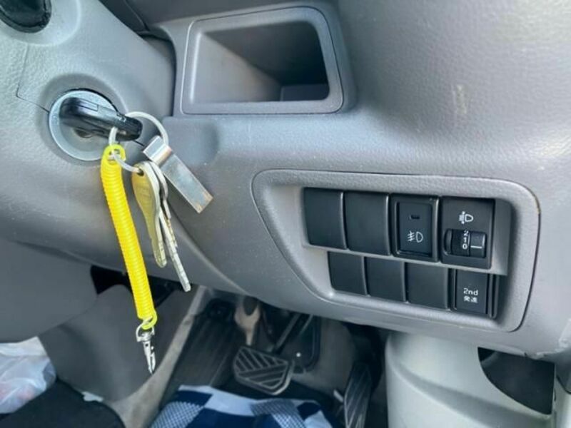 MINICAB VAN