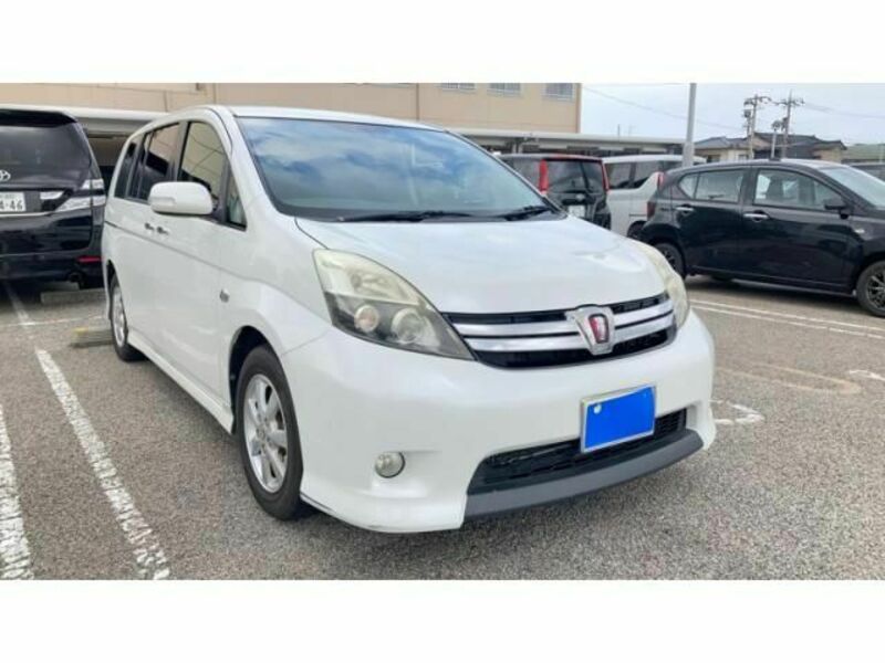 TOYOTA ISIS