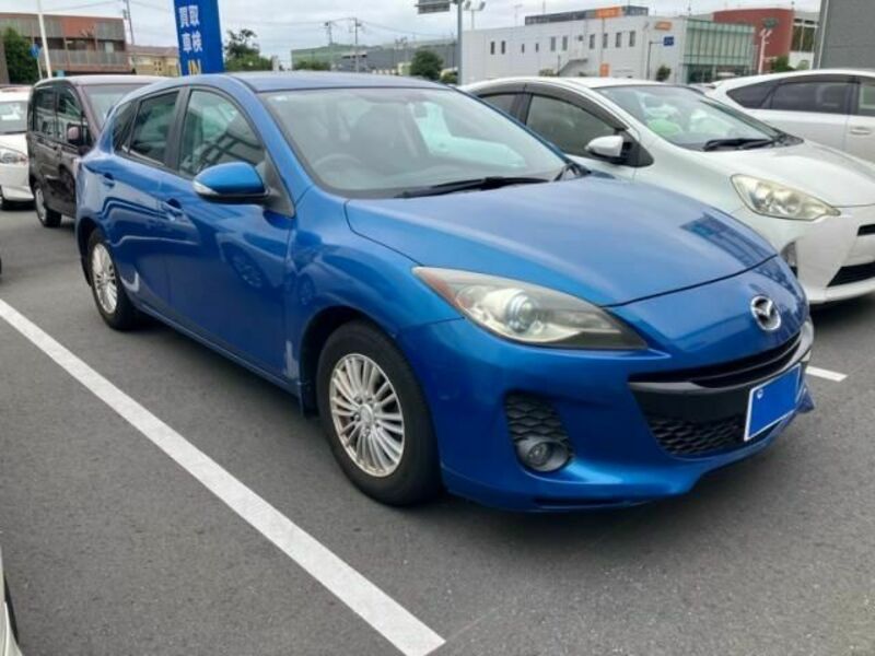 MAZDA AXELA SPORTS