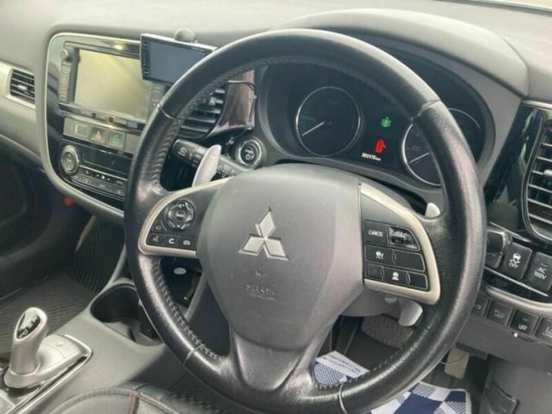OUTLANDER PHEV