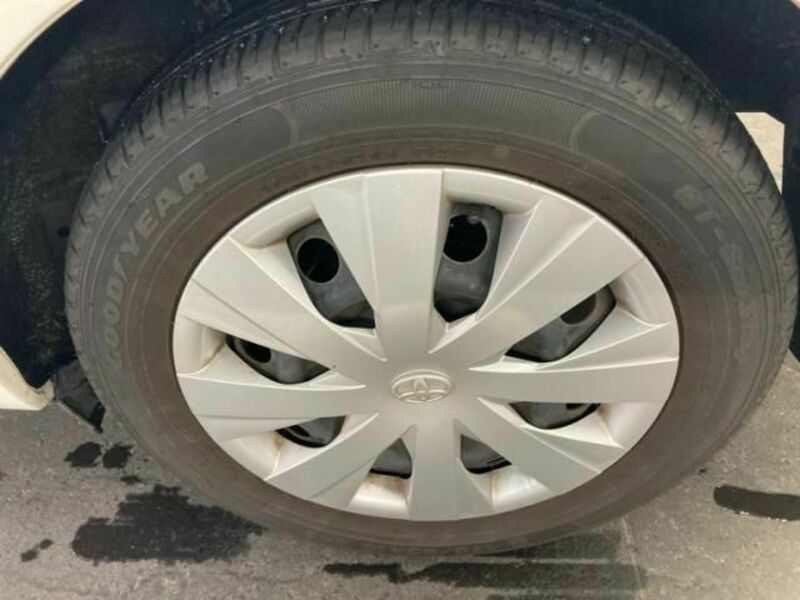 COROLLA AXIO
