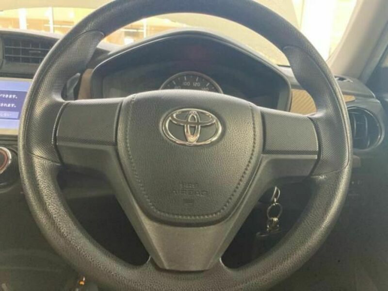 COROLLA AXIO