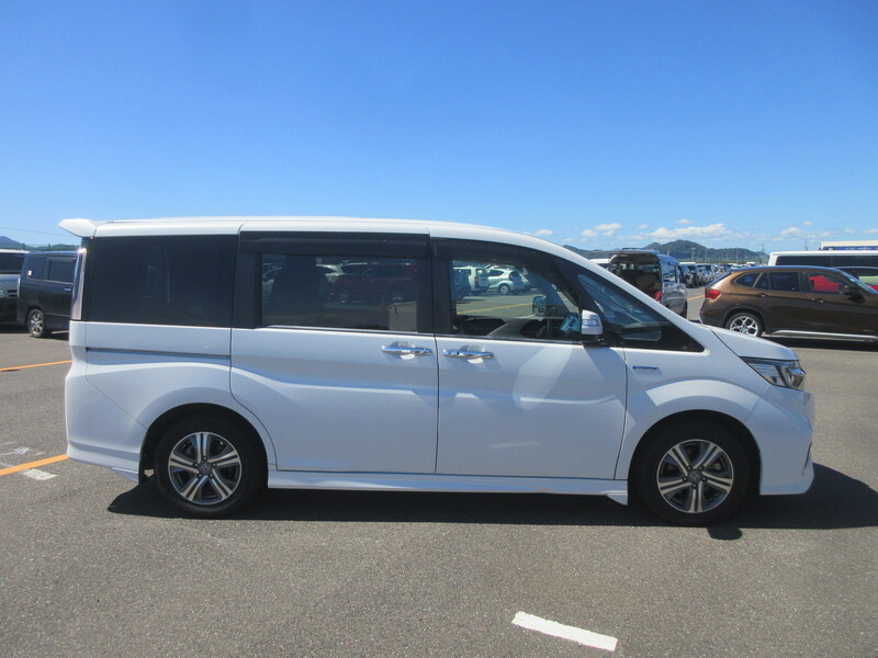 STEP WAGON