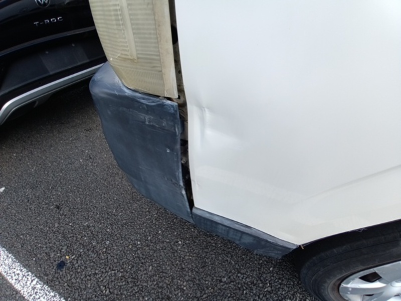 HIACE COMMUTER