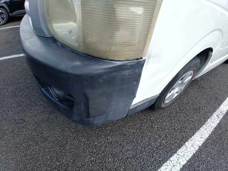HIACE COMMUTER