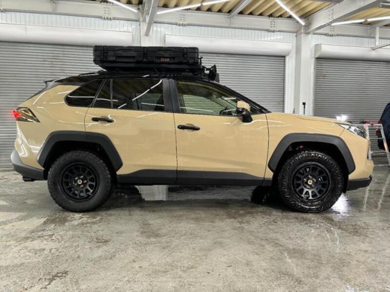 RAV4