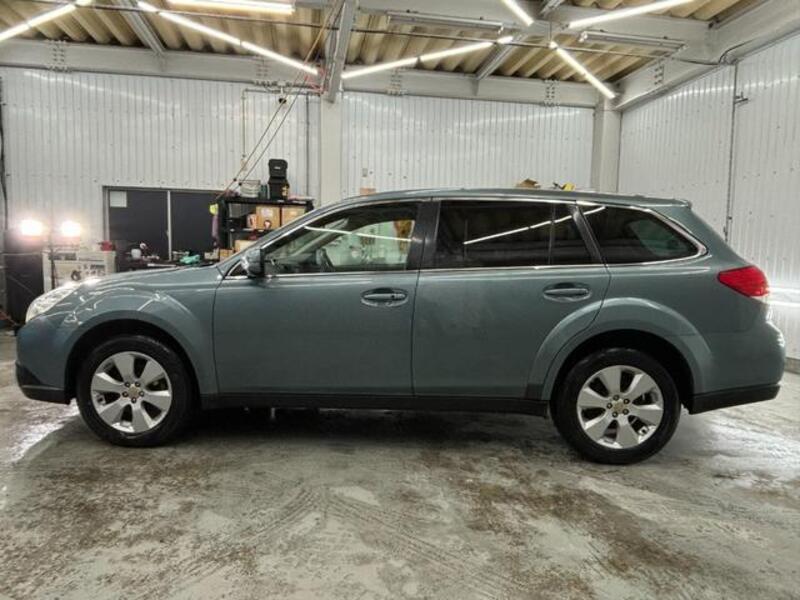 LEGACY OUTBACK
