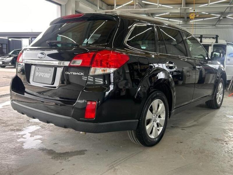 LEGACY OUTBACK