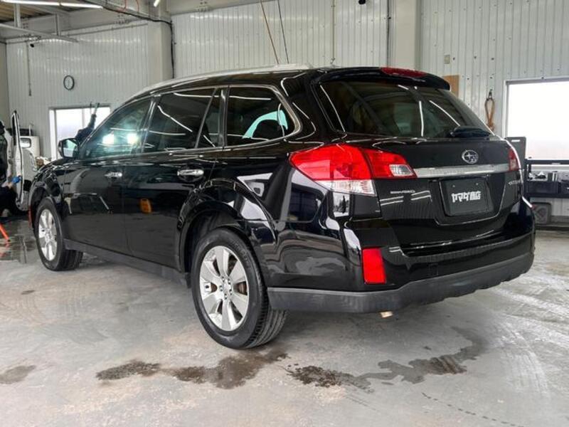 LEGACY OUTBACK