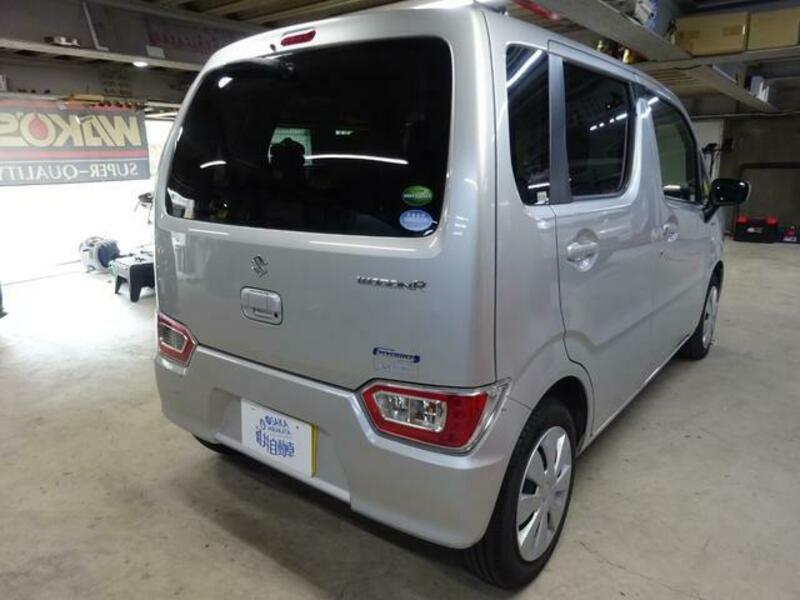 WAGON R