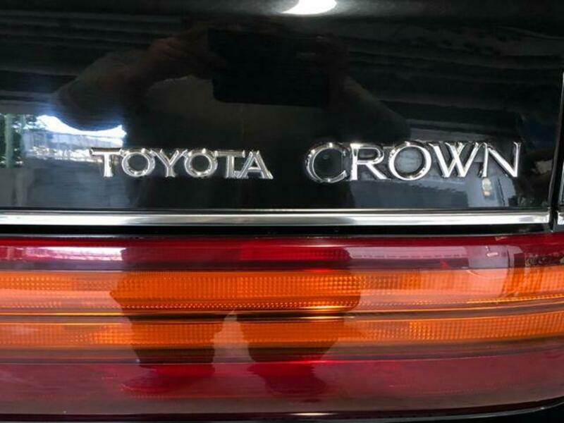 CROWN