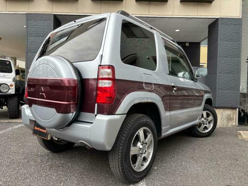 PAJERO MINI