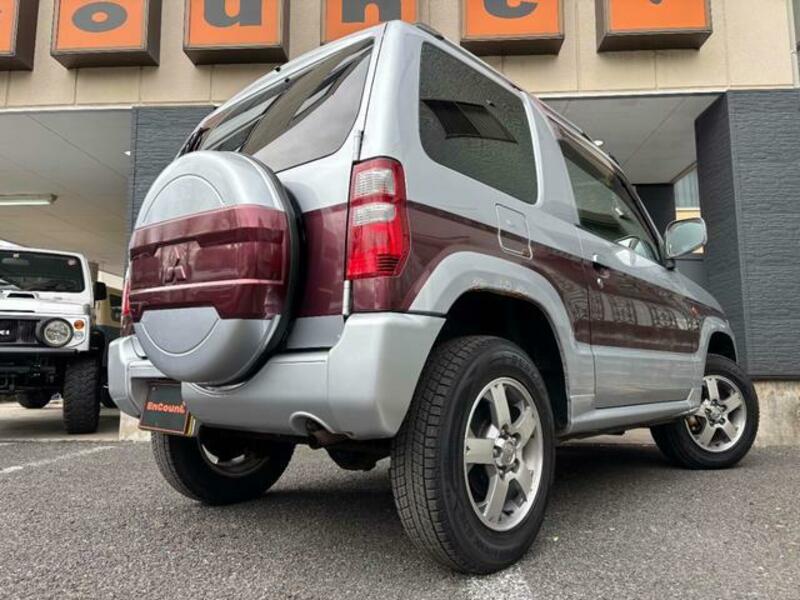 PAJERO MINI