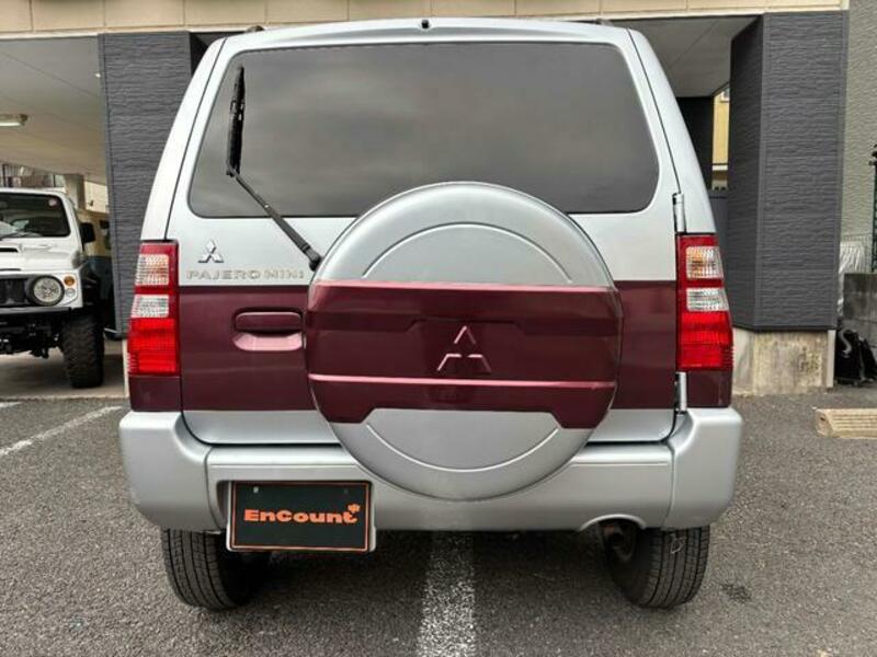PAJERO MINI