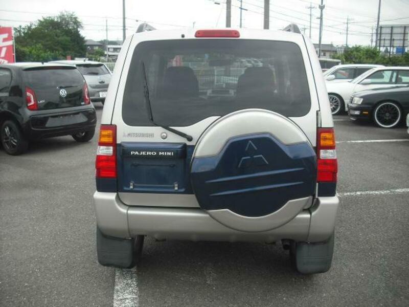 PAJERO MINI