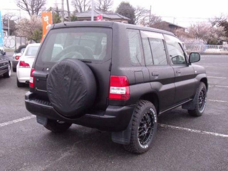 PAJERO IO