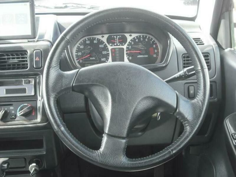 PAJERO MINI