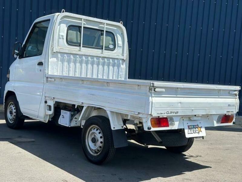 CLIPPER TRUCK