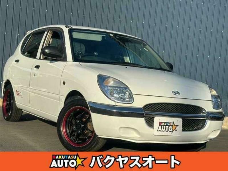 DAIHATSU STORIA