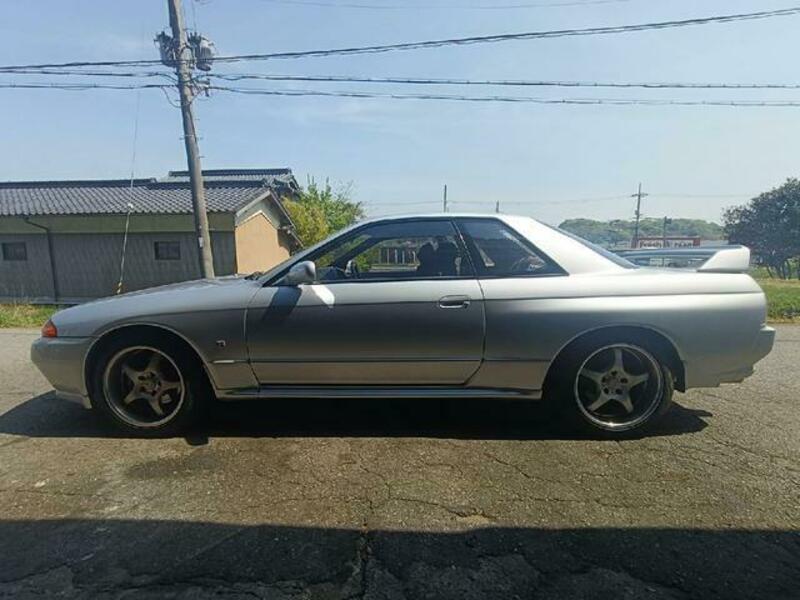 SKYLINE