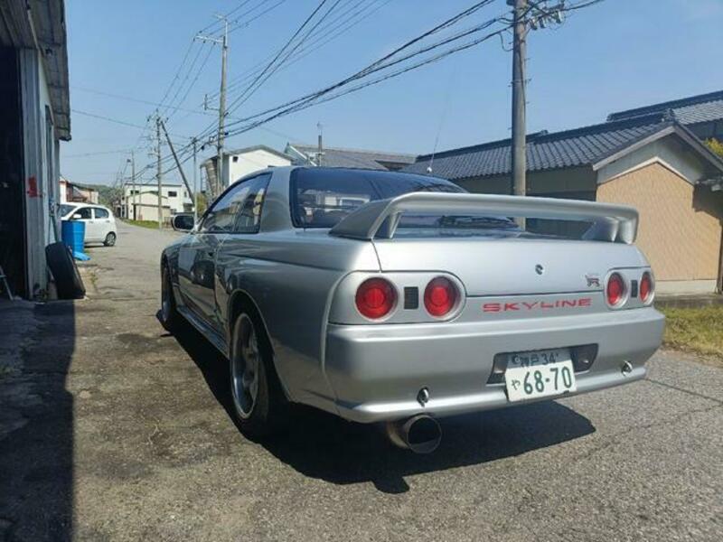 SKYLINE