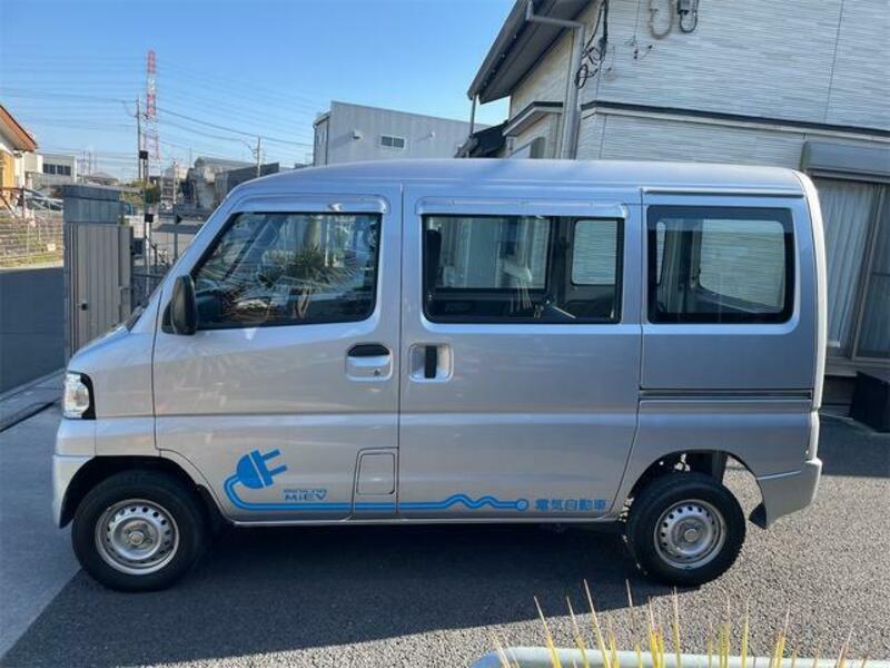 MINICAB MIEV