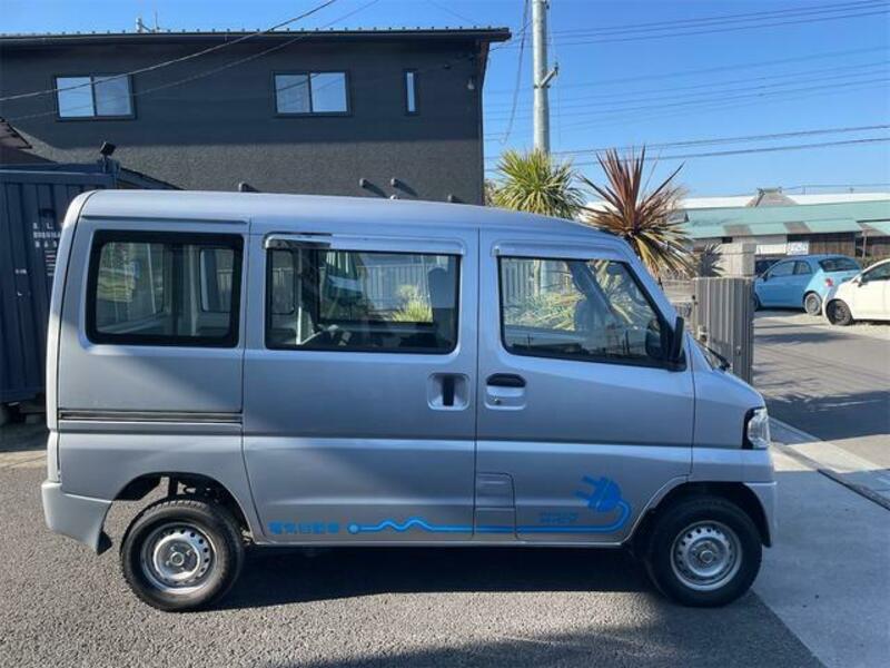 MINICAB MIEV