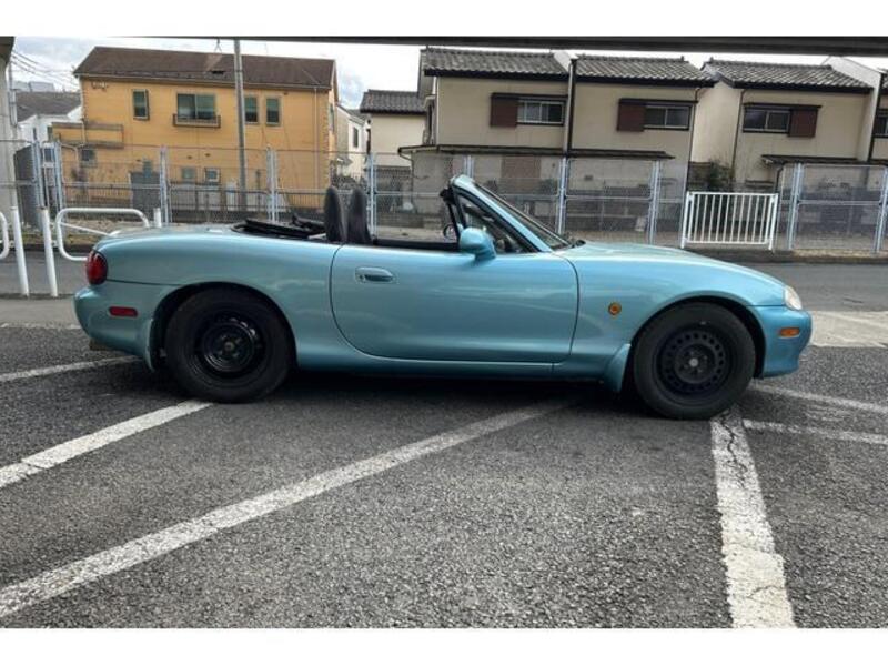 ROADSTER